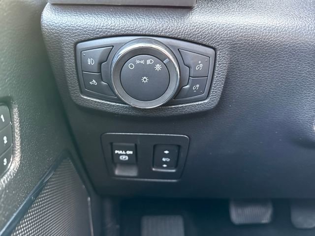 Used 2020 Ford F150 Lariat w/ Equipment Group 501A Mid image 33