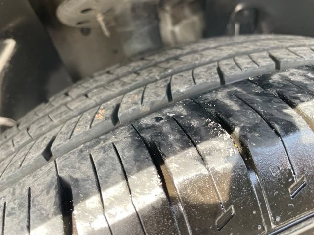 Used 2018 Ford Explorer XLT FWD image 11
