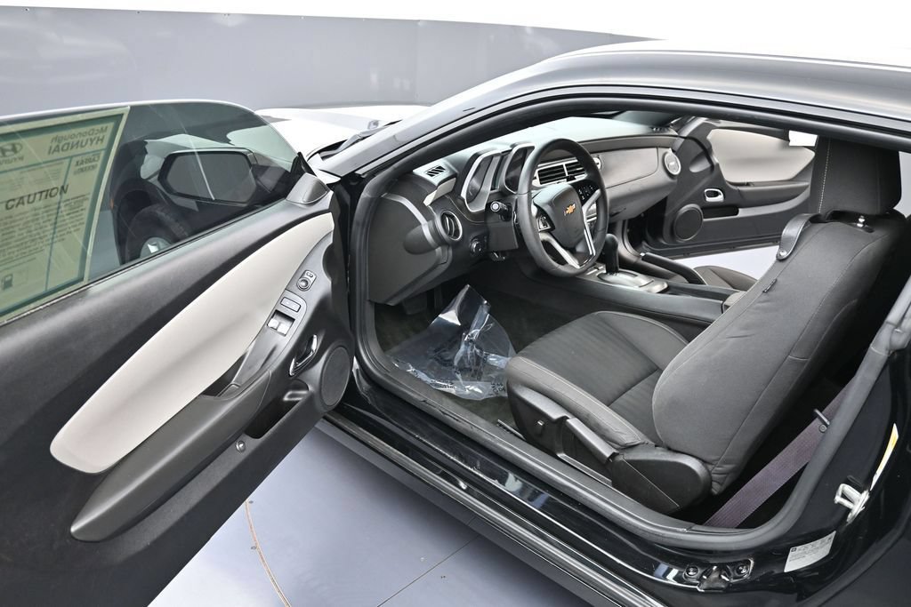 Used 2014 Chevrolet Camaro LS RWD image 15