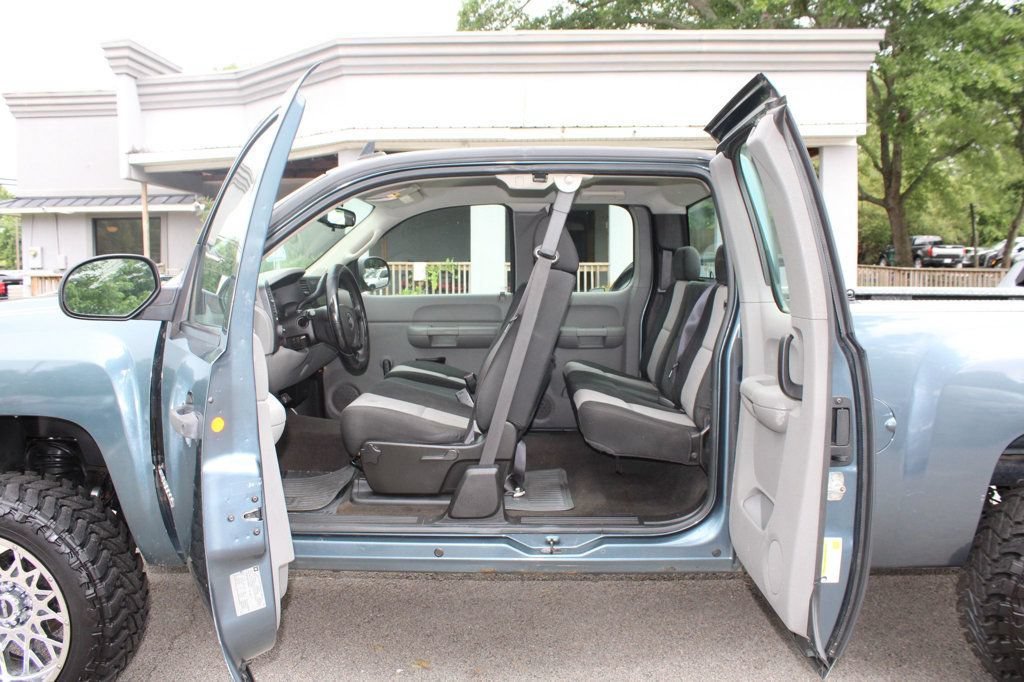 Used 2008 Chevrolet Silverado 1500 W/T w/ LS Package RWD image 25