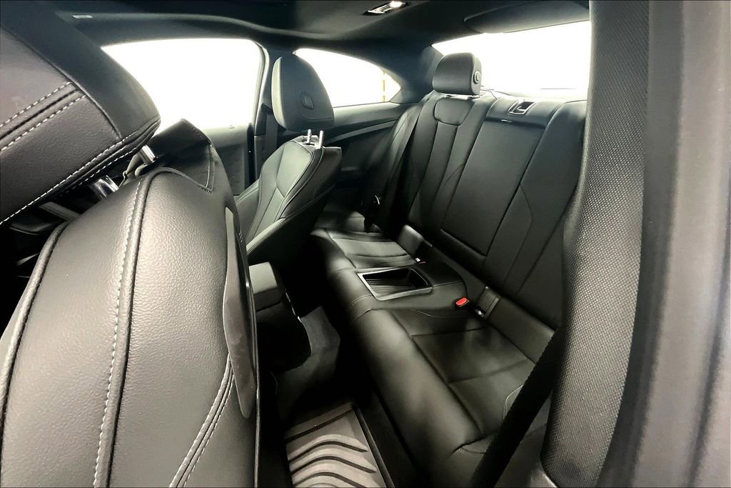 New 2025 BMW 230i Coupe w/ Convenience Package RWD image 17