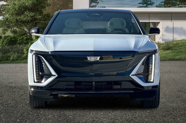 New 2026 Cadillac Lyriq Premium Sport image 9