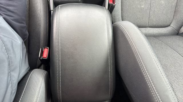 Used 2020 Hyundai Santa Fe SE image 27