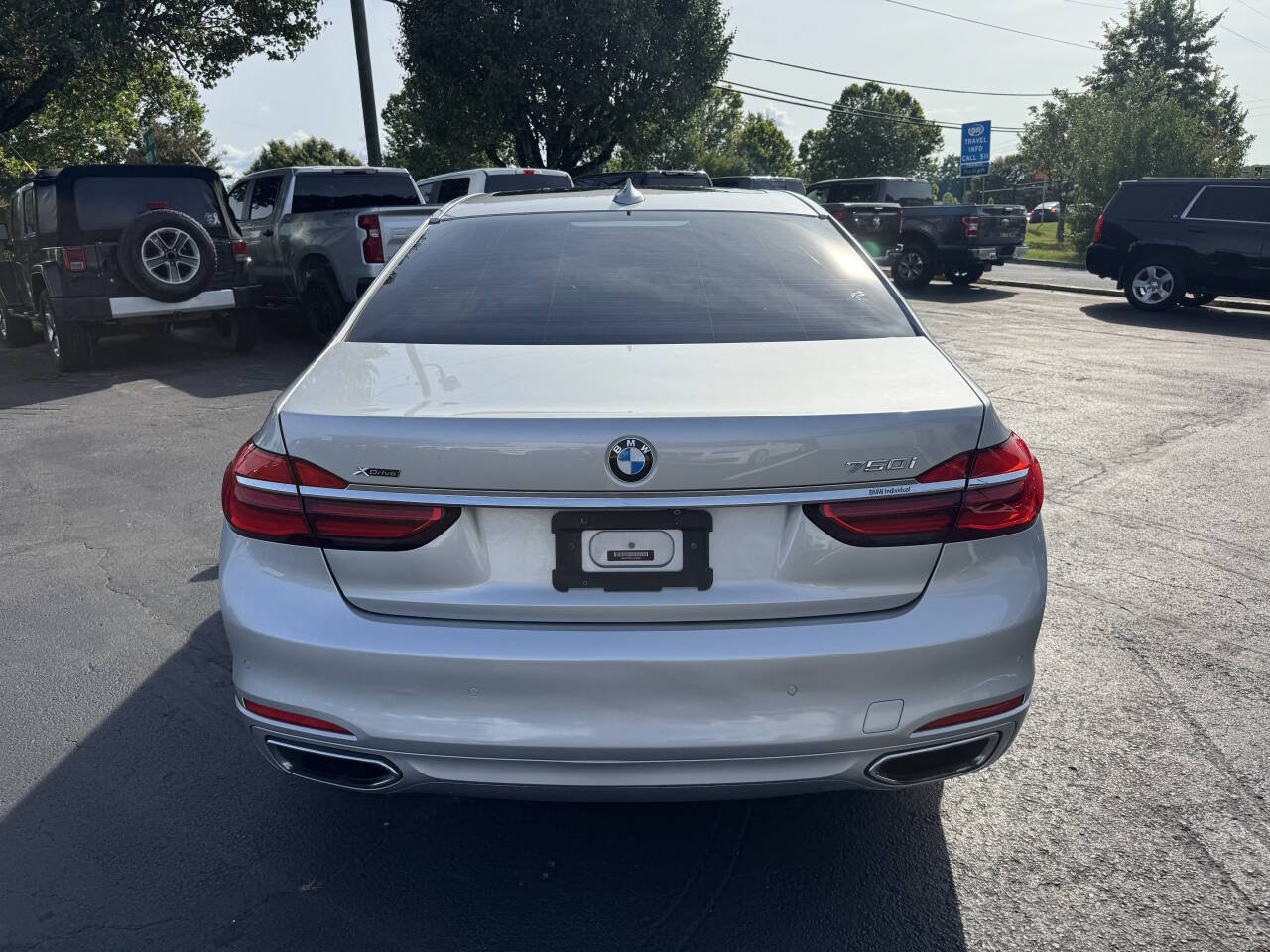 Used 2018 BMW 750i xDrive AWD/4WD image 6