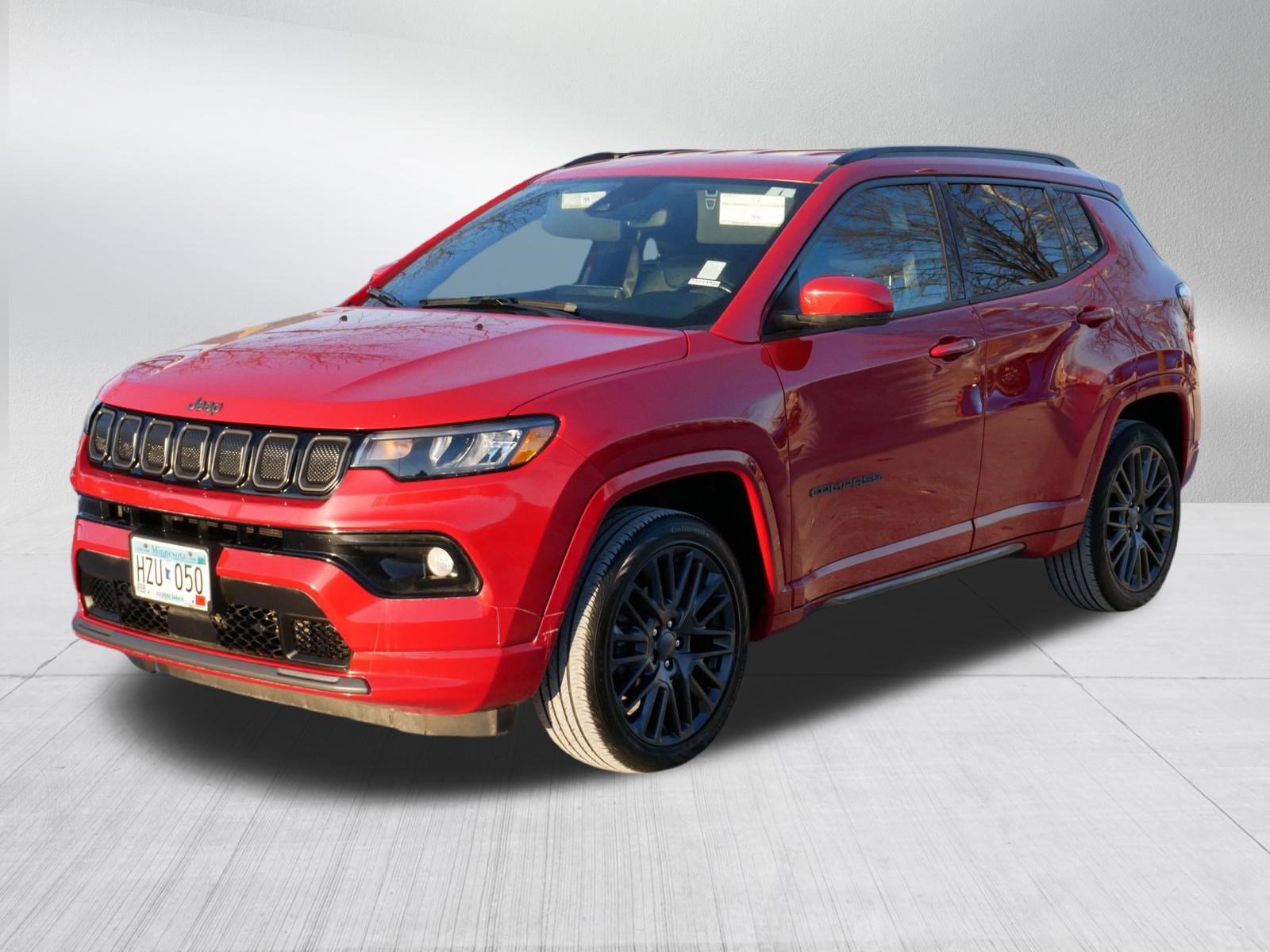 Used 2022 Jeep Compass Limited image 3