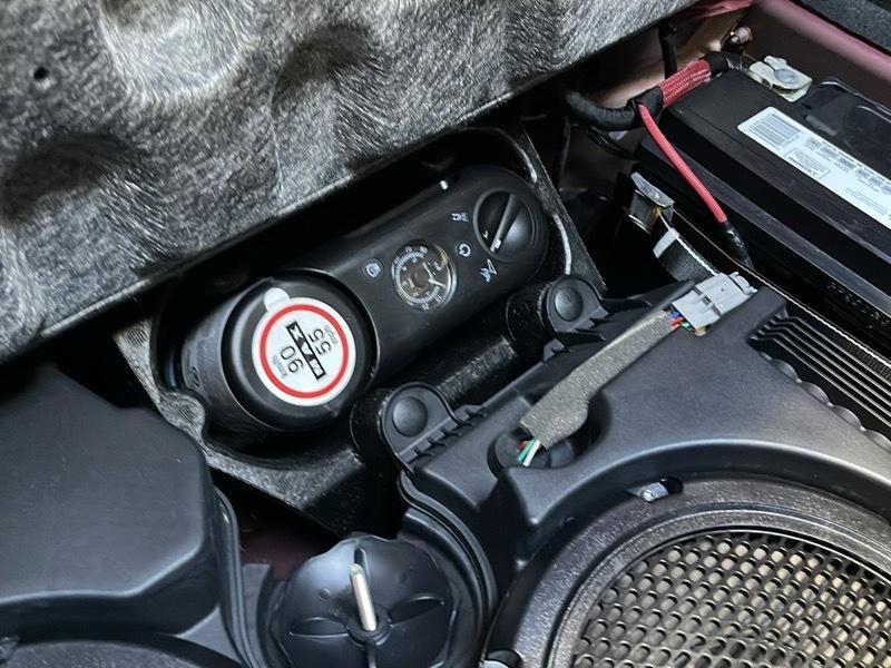 Used 2013 Dodge Challenger SRT8 w/ Harman Kardon Audio Group RWD image 49