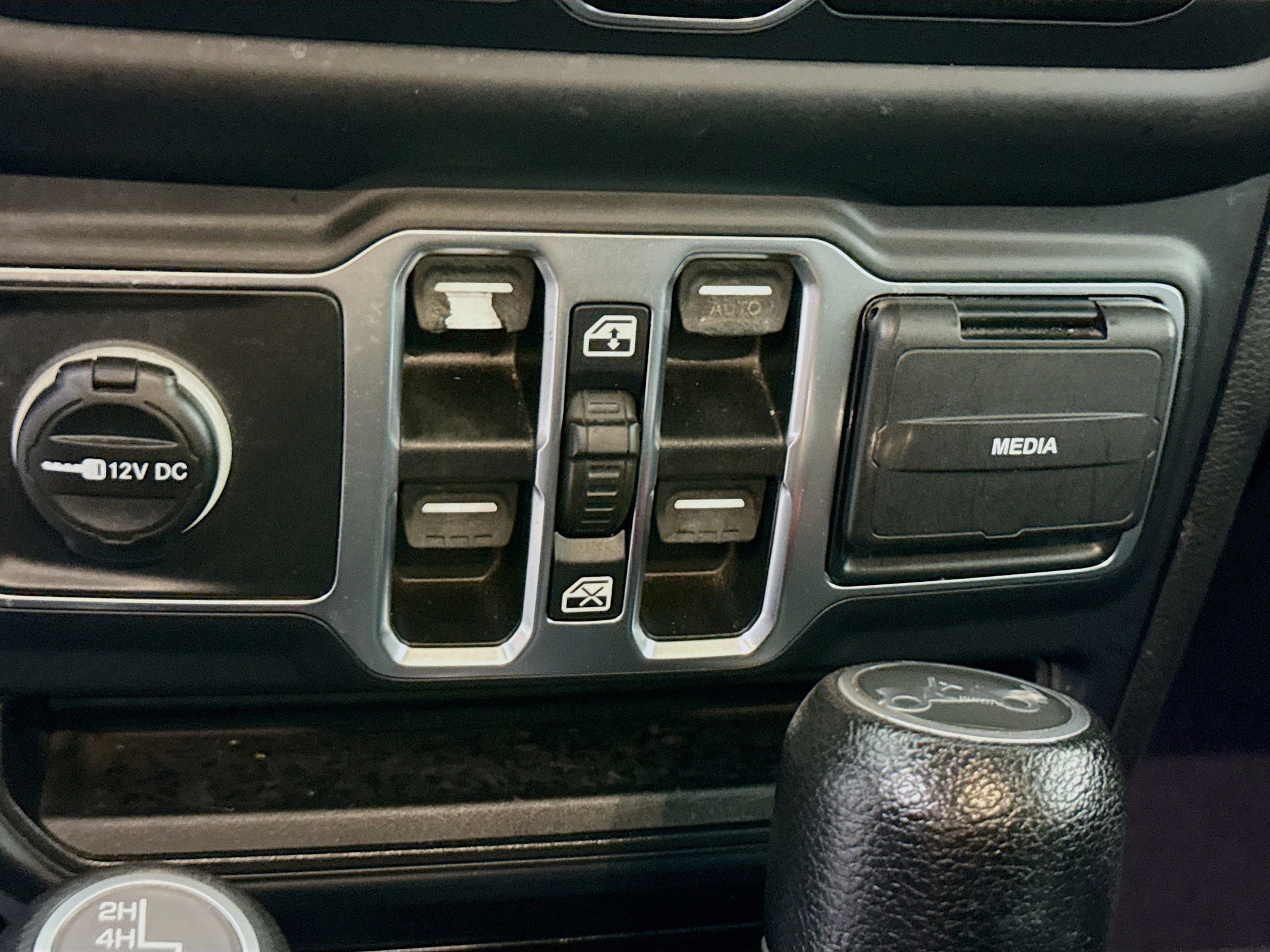 Used 2019 Jeep Wrangler Unlimited Sport S image 24