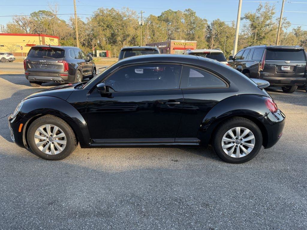 Used 2017 Volkswagen Beetle 1.8T S FWD image 8