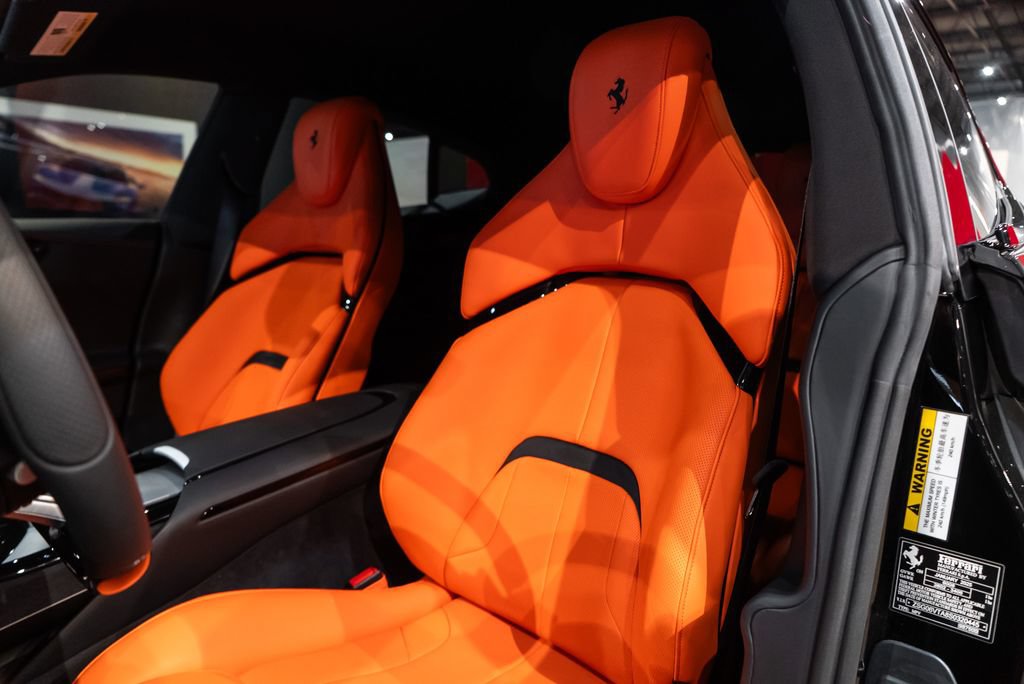 Certified 2025 Ferrari Purosangue AWD/4WD image 4