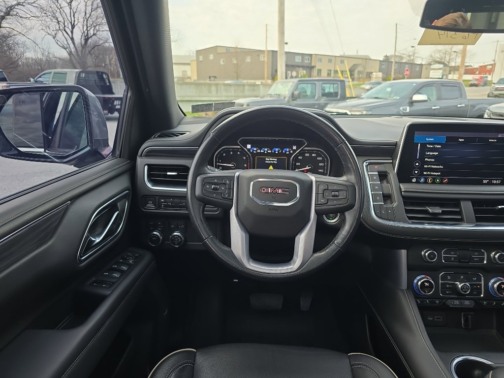 Used 2021 GMC Yukon SLT w/ SLT Premium Package image 22