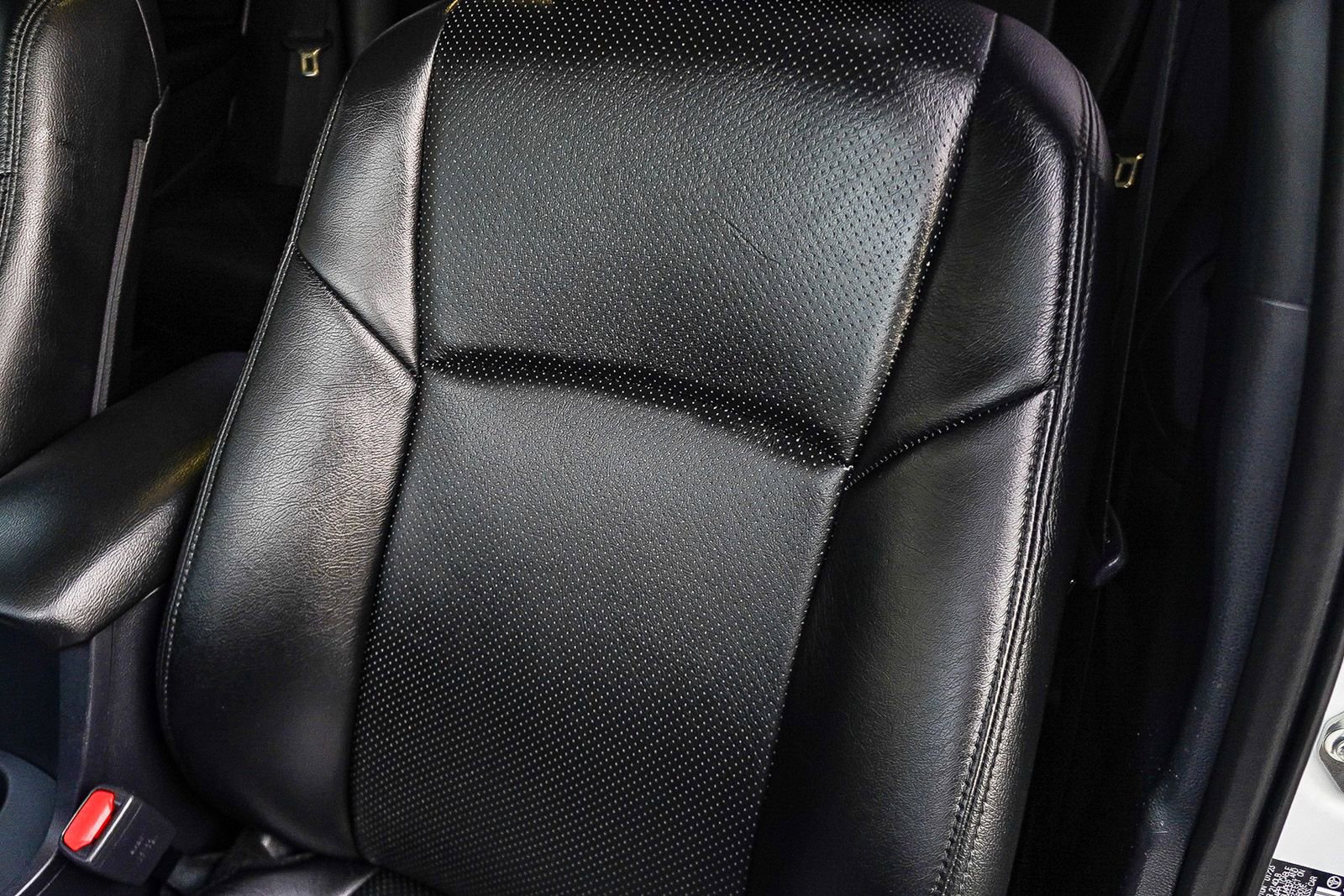 Certified 2023 Toyota Corolla LE image 32