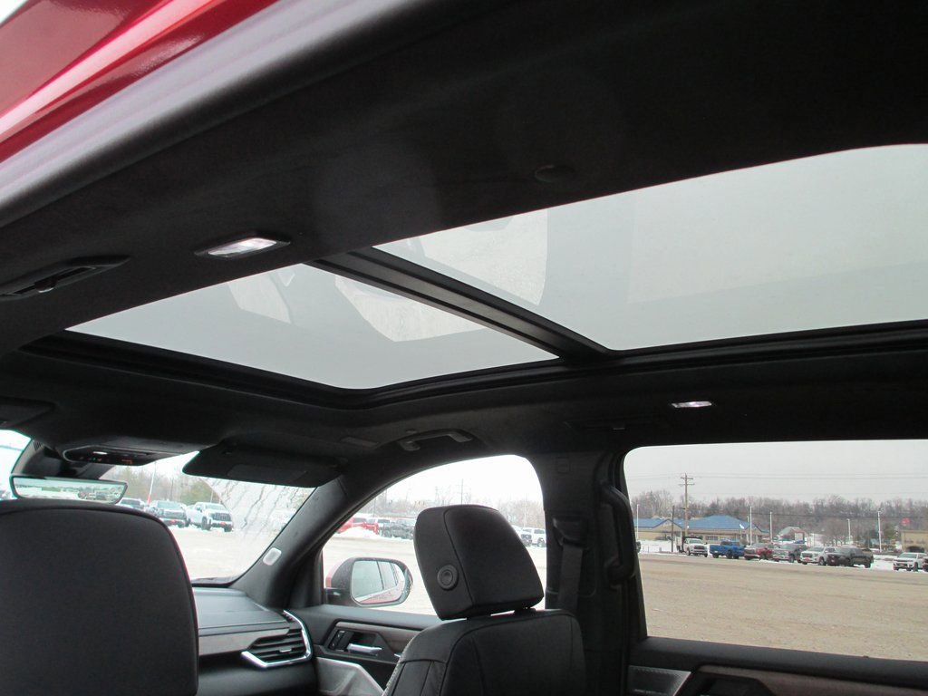 New 2026 GMC Acadia Denali Ultimate AWD/4WD image 13