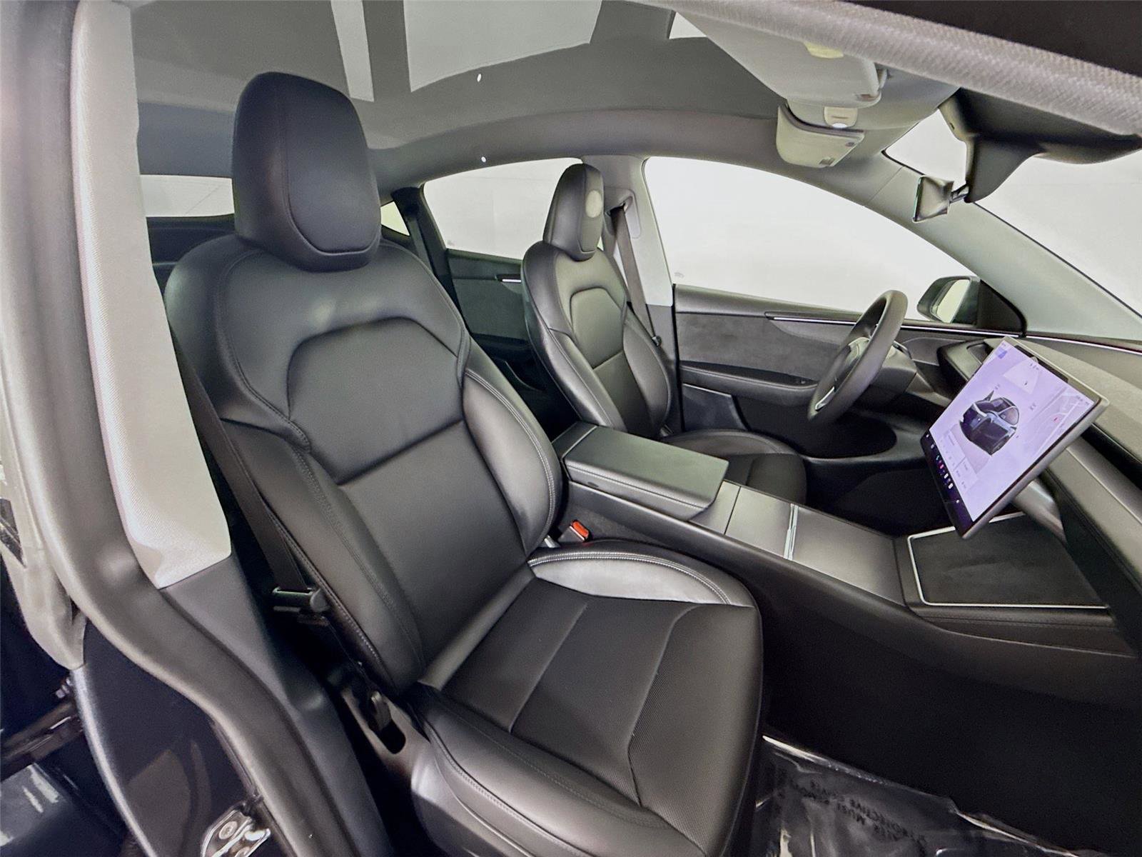 Used 2026 Tesla Model Y Long Range image 17