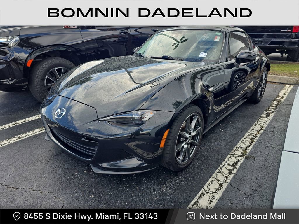Used 2017 MAZDA MX-5 Miata RF Grand Touring image 2