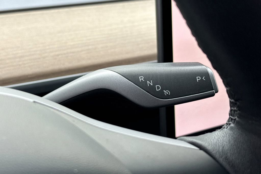 Used 2023 Tesla Model Y Long Range image 20