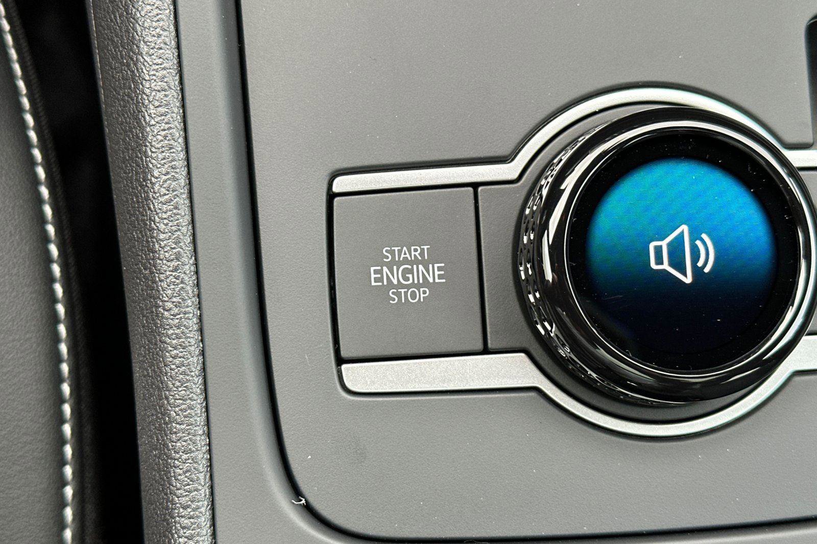 New 2026 Volkswagen Tiguan SE R-Line image 21