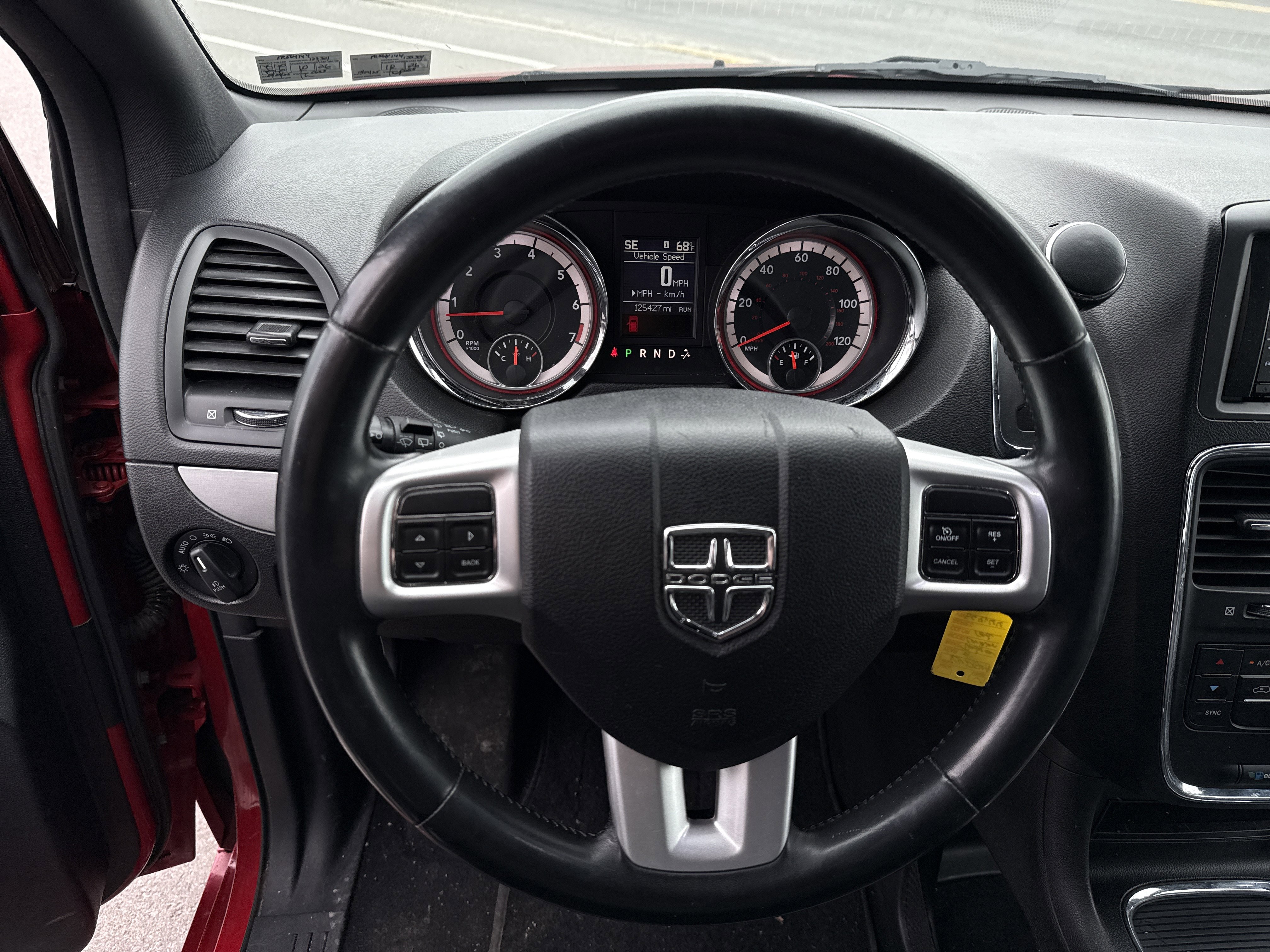 Used 2015 Dodge Grand Caravan R/T image 18