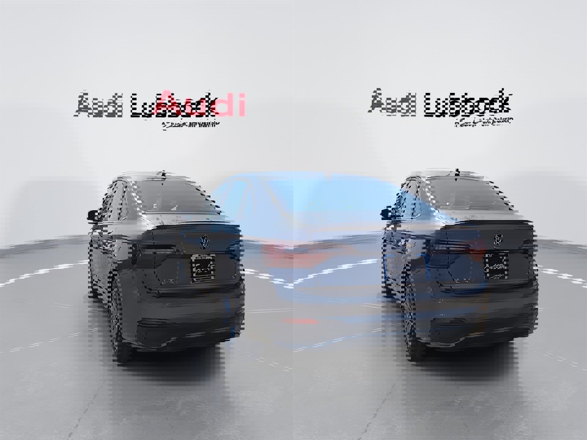 Used 2024 Volkswagen Jetta SE image 7