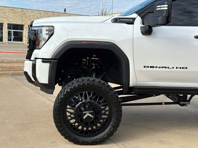 Used 2025 GMC Sierra 3500 Denali Ultimate image 4