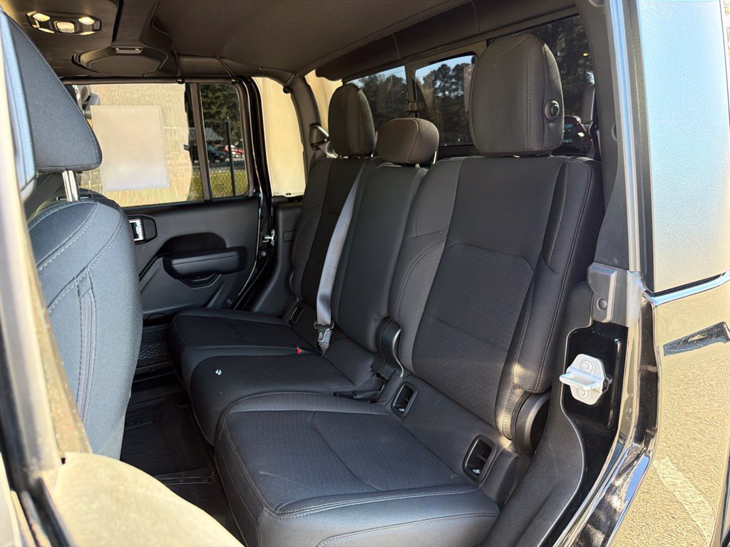 Used 2022 Jeep Gladiator Sport AWD/4WD image 20