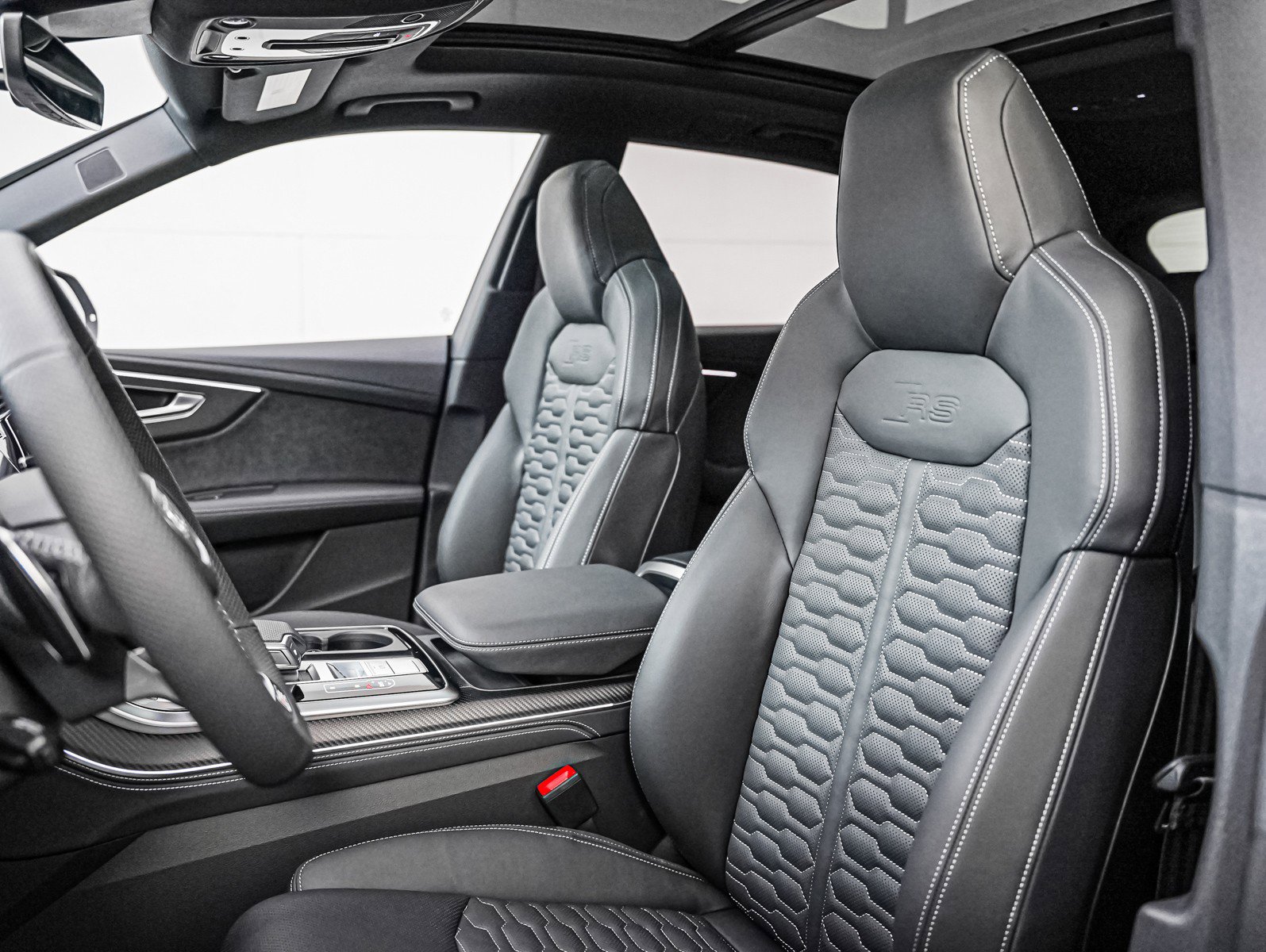 New 2026 Audi RS Q8 performance image 11