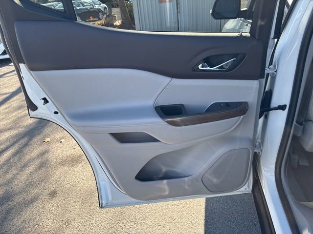 Used 2021 GMC Acadia SLE w/ Driver Convenience Package image 24