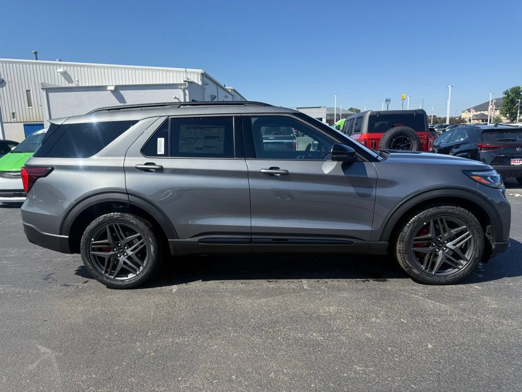 New 2026 Ford Explorer ST w/ Sun And Sound Package AWD/4WD image 2