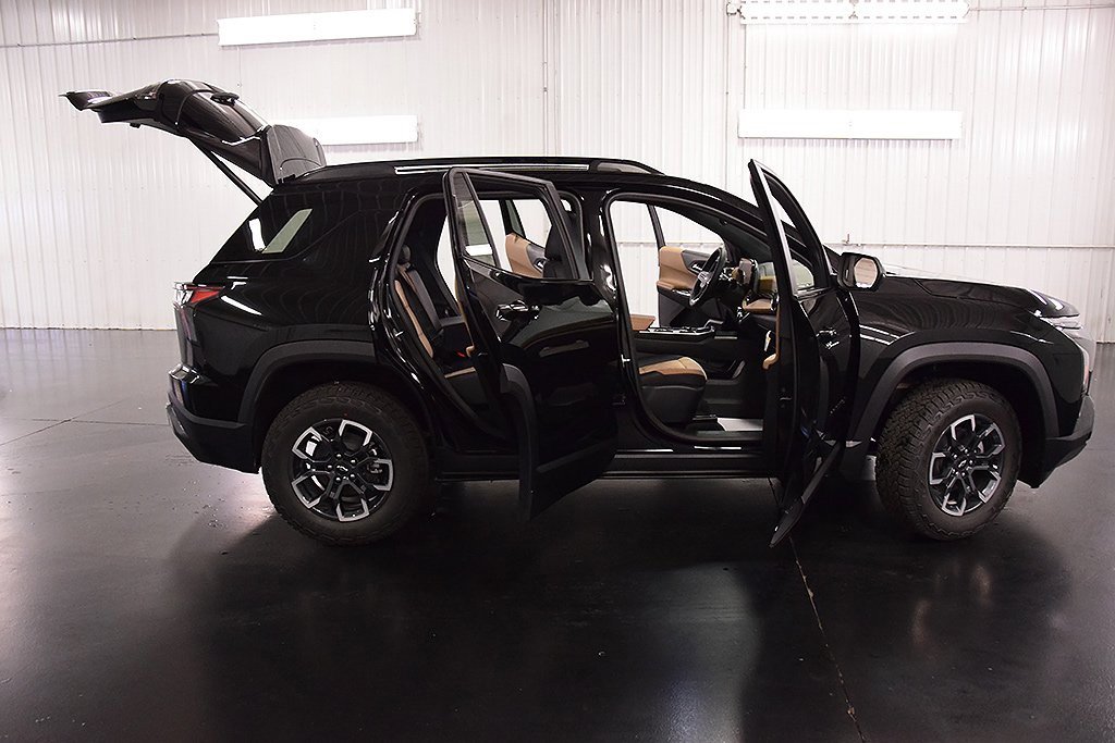 New 2026 Chevrolet Equinox ACTIV w/ Safety and Technology Package image 34