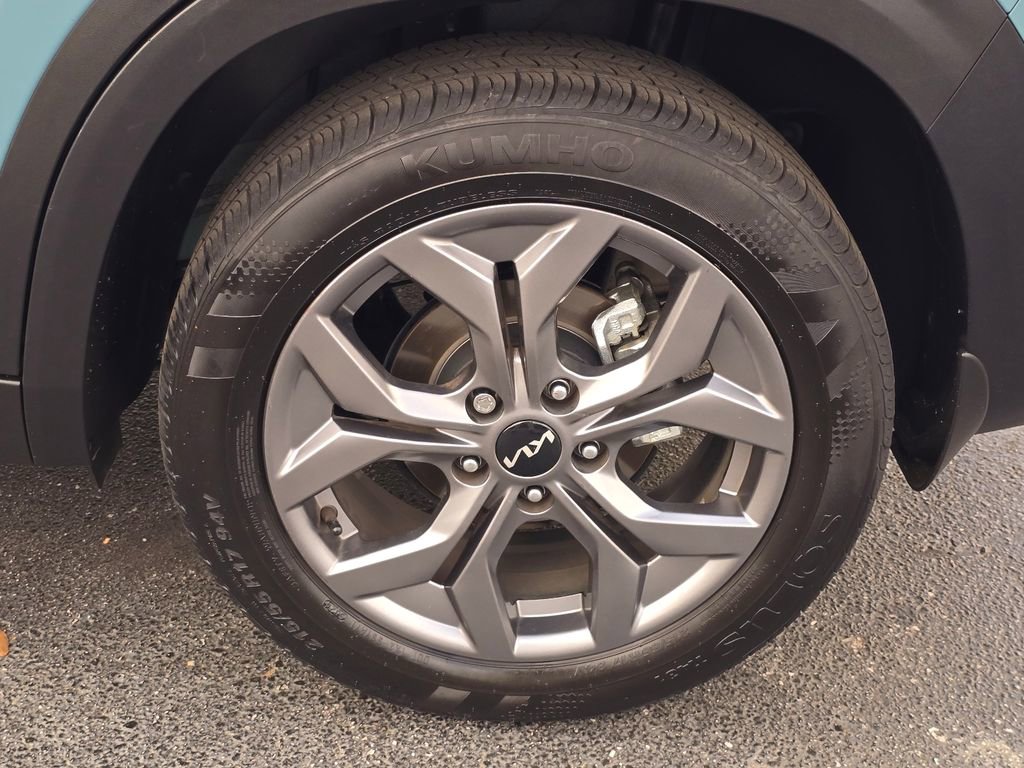 Certified 2024 Kia Seltos S image 13