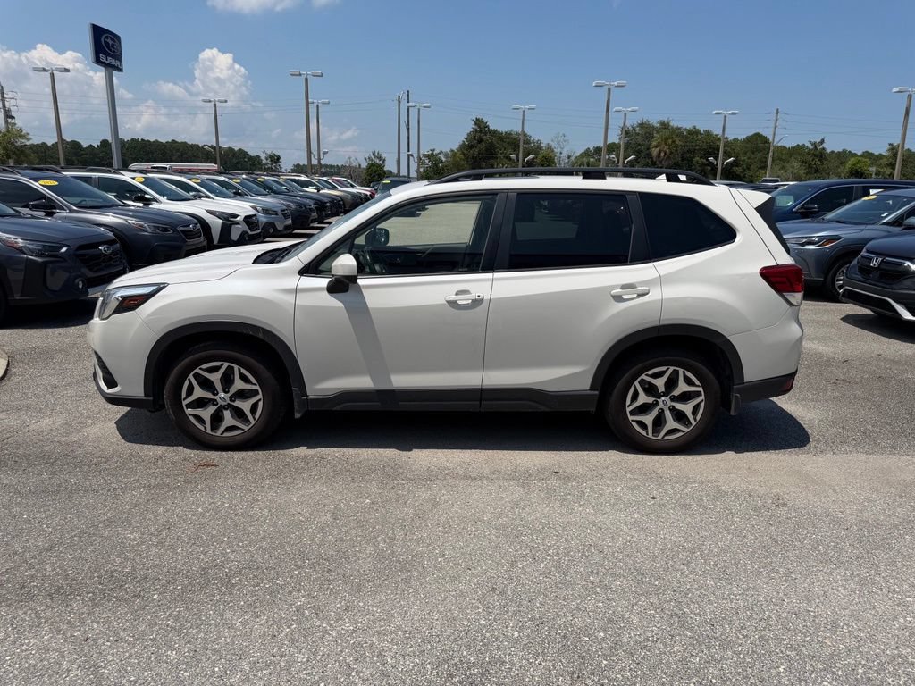 Used 2023 Subaru Forester Premium AWD/4WD image 12
