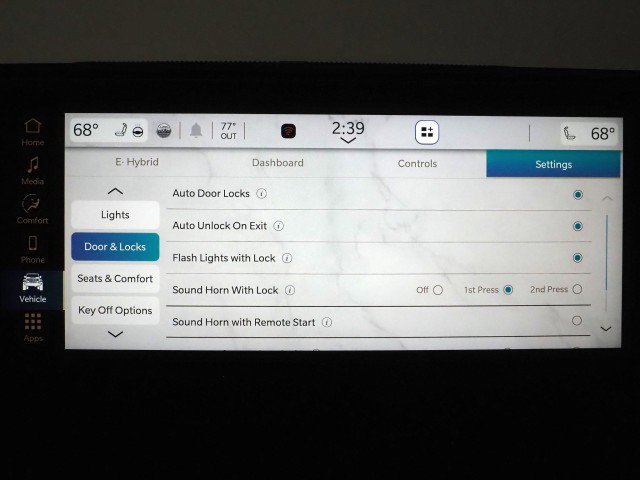 Used 2025 Jeep Wrangler 4xe Sahara w/ Safety Group AWD/4WD image 36