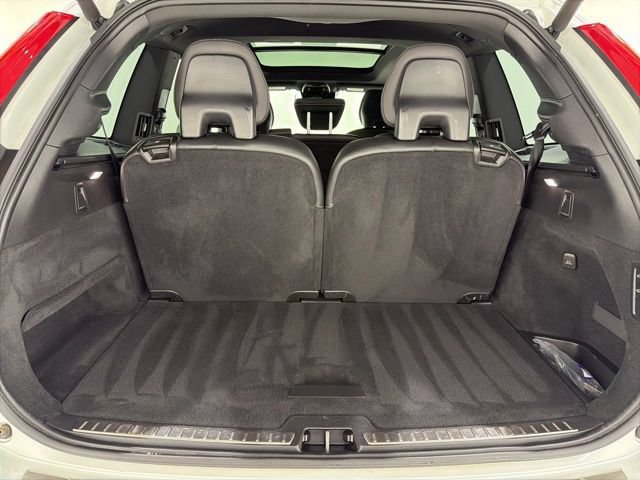 Used 2019 Volvo XC90 T6 R-Design AWD/4WD image 29