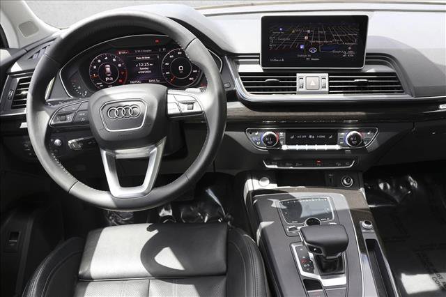 Used 2018 Audi Q5 Prestige w/ Prestige Package AWD/4WD image 25