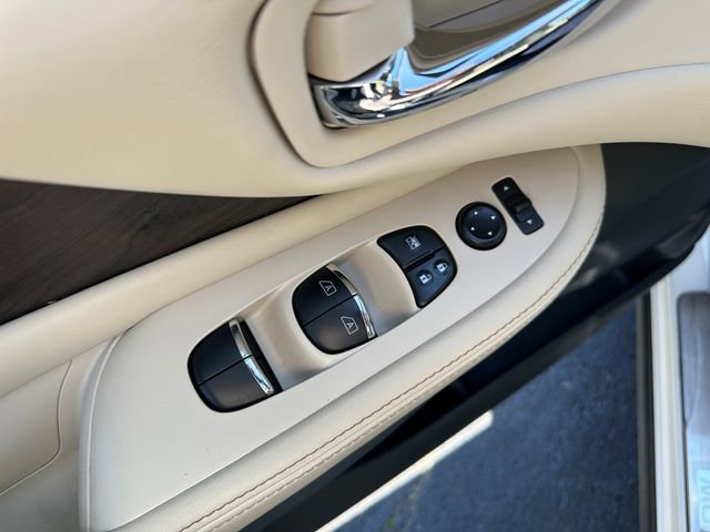 Used 2022 Nissan Murano Platinum w/ Cargo Package FWD image 19