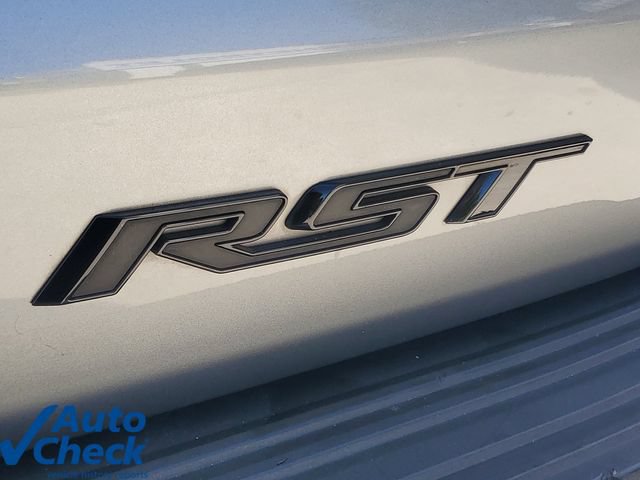 Used 2023 Chevrolet Suburban LS RWD image 9