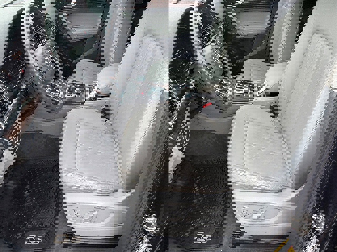 Used 2019 Audi Q5 2.0T Premium Plus w/ Premium Plus Package image 27