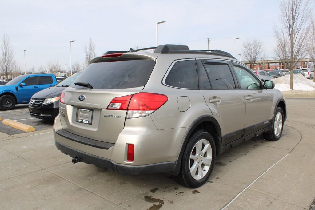 Used 2014 Subaru Outback 2.5i Premium image 7