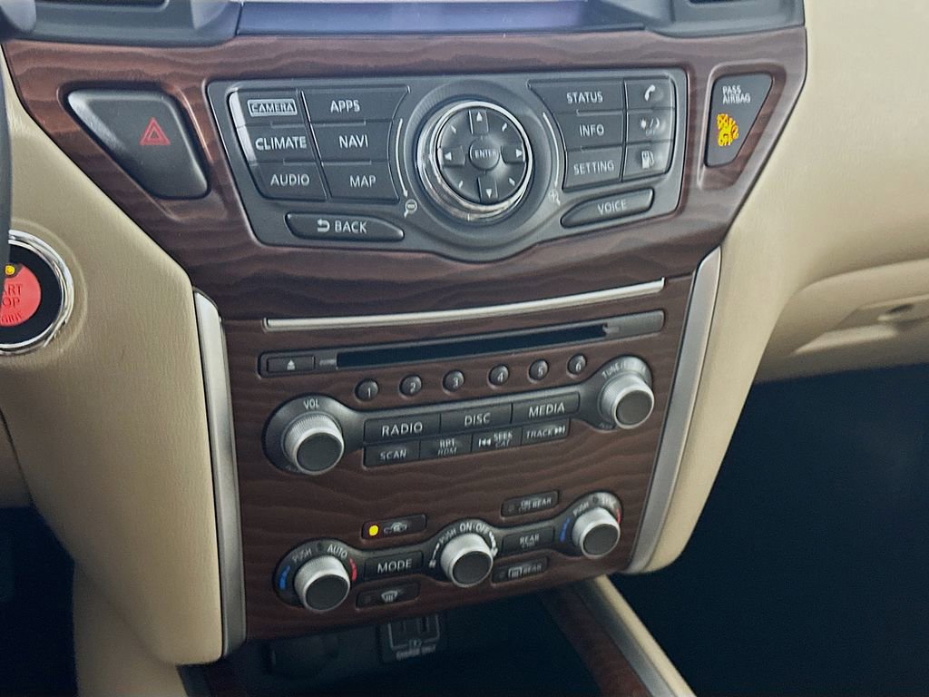 Used 2020 Nissan Pathfinder Platinum AWD/4WD image 18