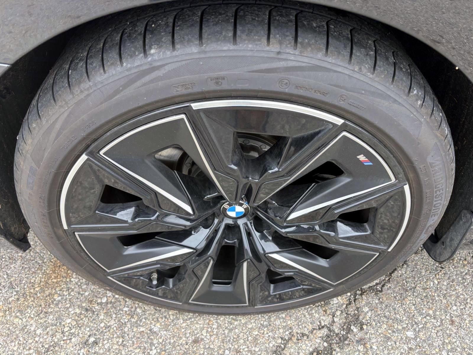 Used 2026 BMW i7 xDrive60 w/ Executive Package AWD/4WD image 10
