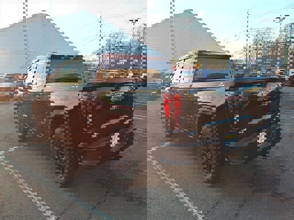 New 2026 GMC Sierra 1500 Elevation image 4