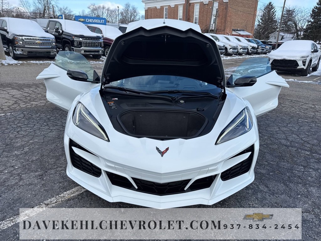 Used 2025 Chevrolet Corvette E-Ray image 32