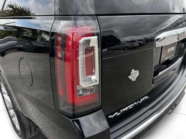 Used 2018 GMC Yukon XL Denali w/ Denali Ultimate Package AWD/4WD image 16