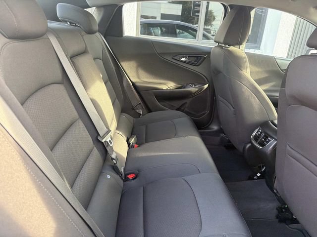 Used 2020 Chevrolet Malibu LT FWD image 12