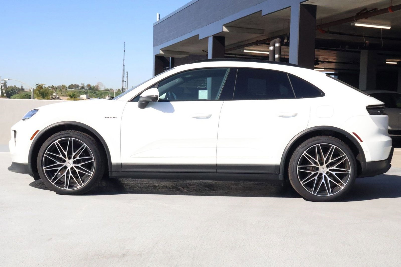 Certified 2024 Porsche Macan 4 Electric video 2