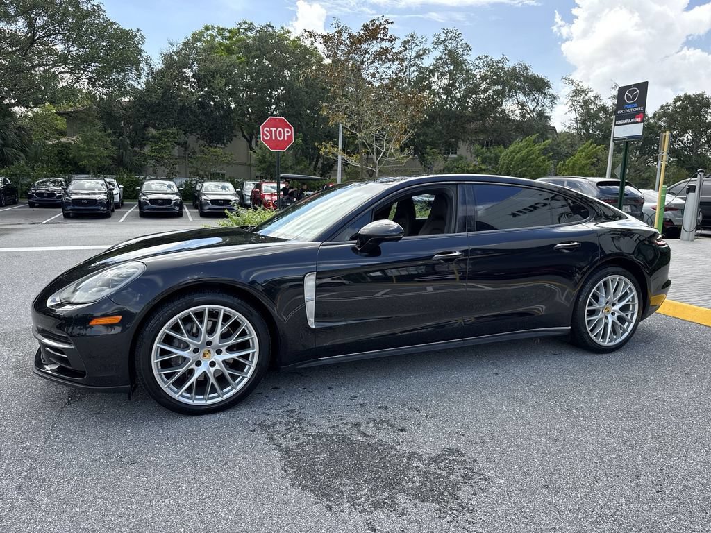 Used 2018 Porsche Panamera 4 Executive AWD/4WD image 10