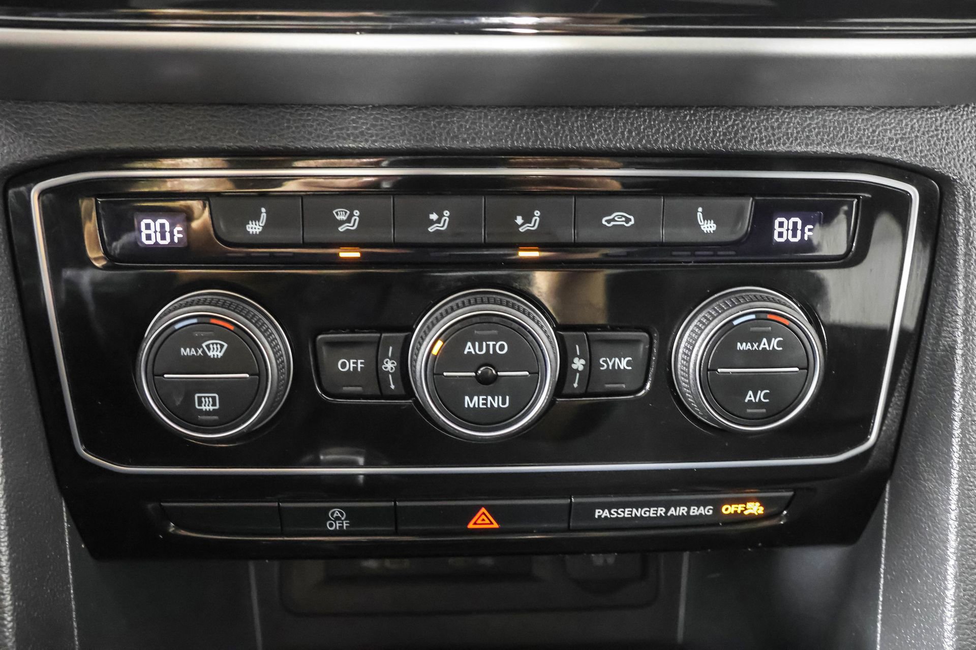 Used 2021 Volkswagen Atlas Cross Sport SEL image 31