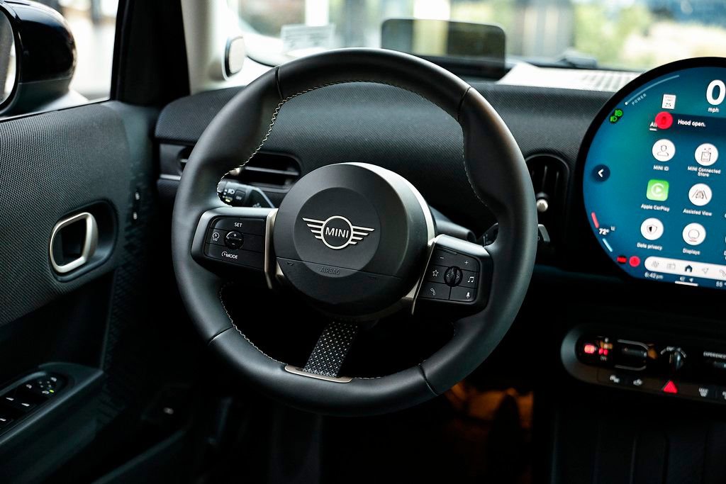 Used 2025 MINI Cooper S image 27