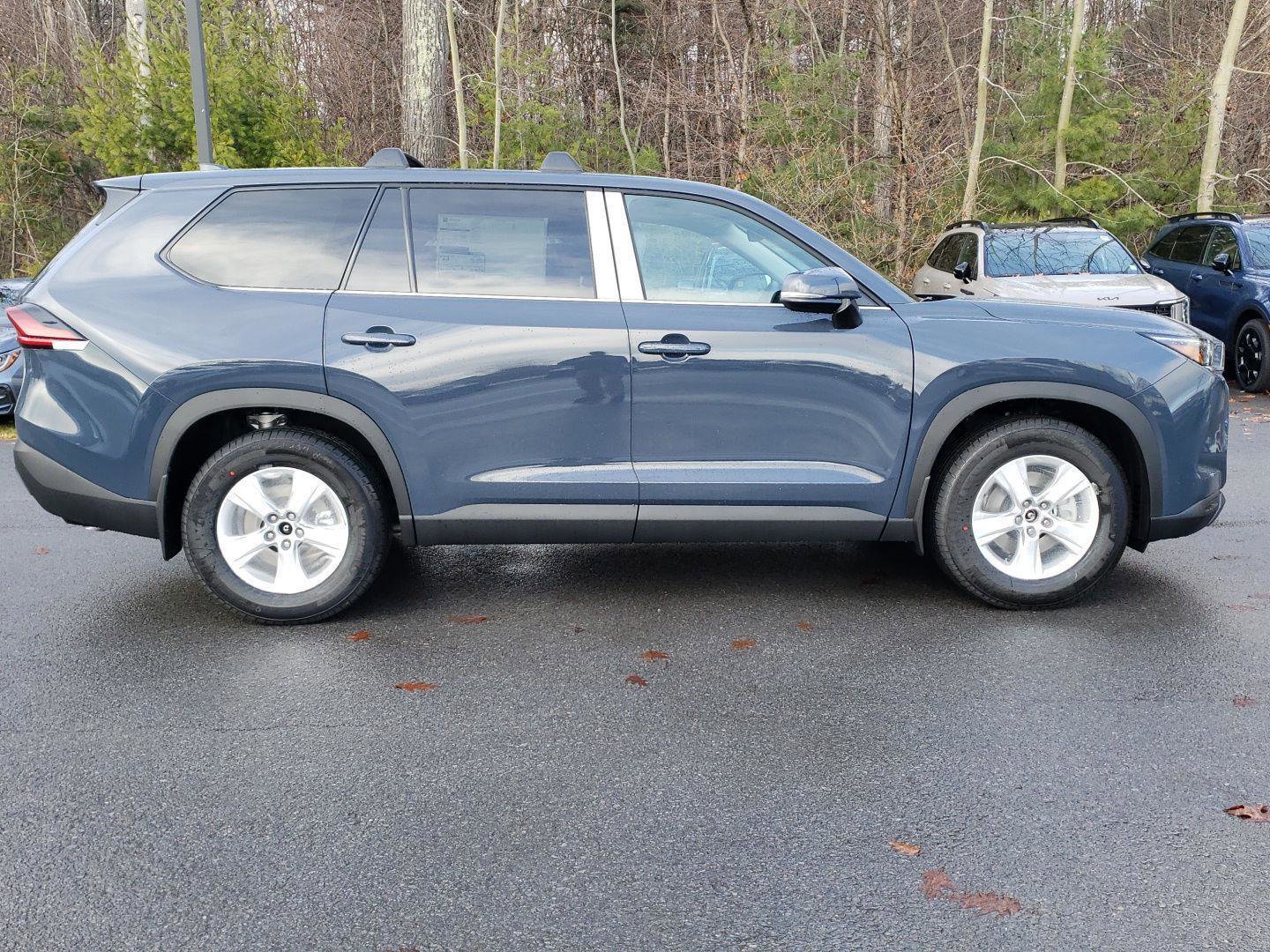 New 2026 Toyota Grand Highlander LE image 6