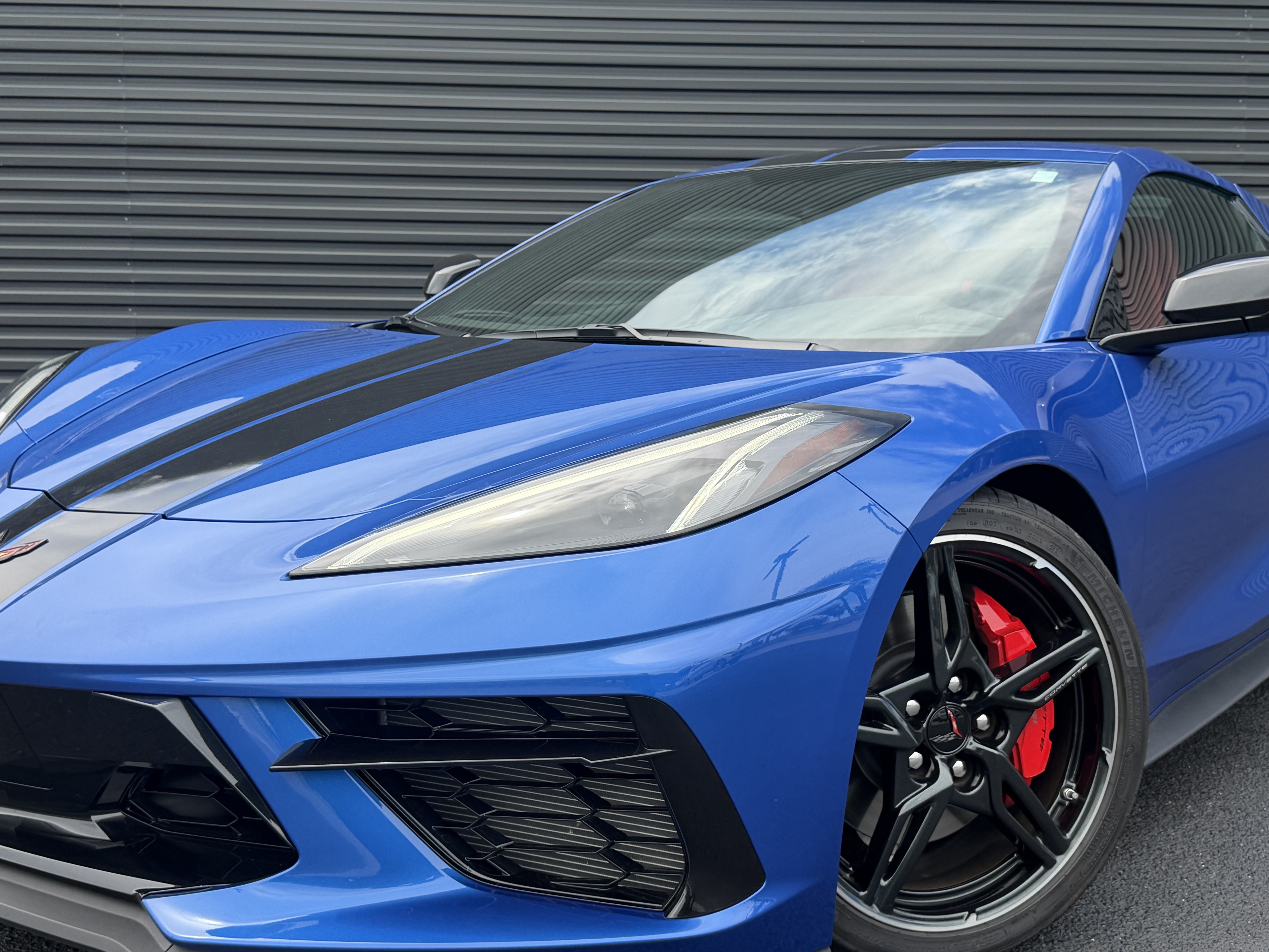 Used 2021 Chevrolet Corvette Stingray Convertible w/ Z51 Performance Package RWD image 14