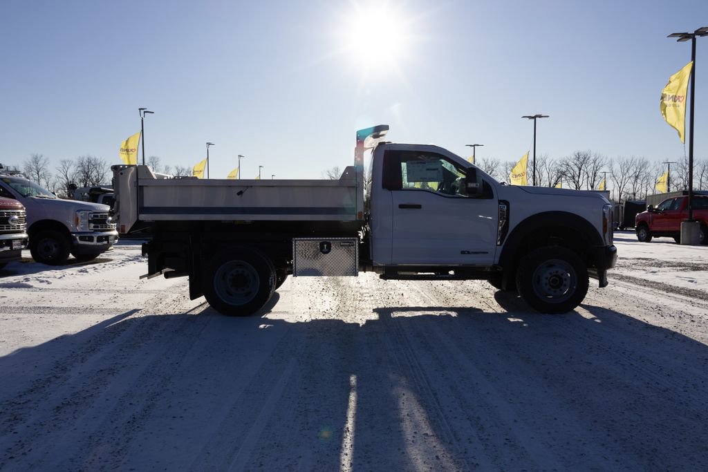 New 2024 Ford F550 4x4 Regular Cab Super Duty image 2